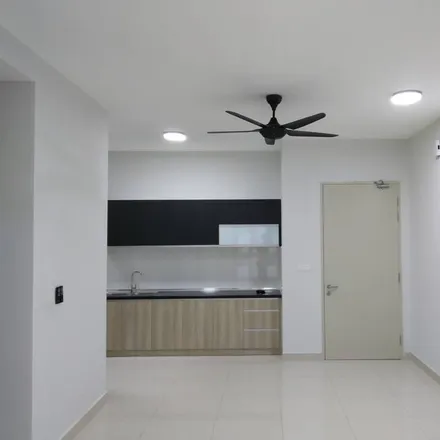 Rent this 1 bed apartment on Gurney Height (Opp) in Jalan Bukit Keramat, Kampung Datuk Keramat
