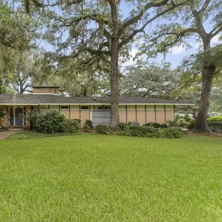 Buy this 5 bed house on 916 Ivanhoe Road in Tallahassee, FL 32312