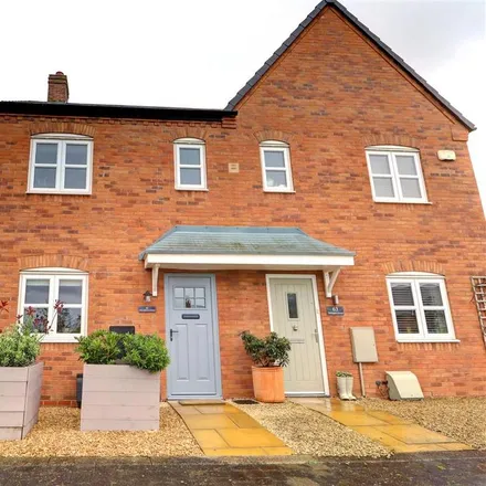 Rent this 3 bed duplex on Wellington Avenue in Meon Vale, CV37 8QR