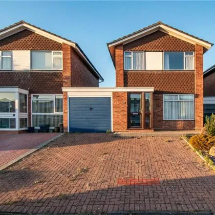 Buy this 3 bed house on Kenyon Close in Bromsgrove, B60 2DL
