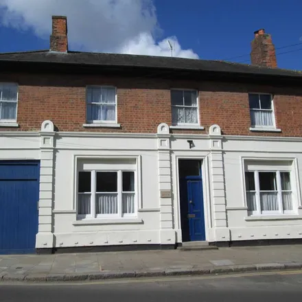 Rent this 4 bed house on L.J. Smith Accountants Ltd. in High Street, Hungerford