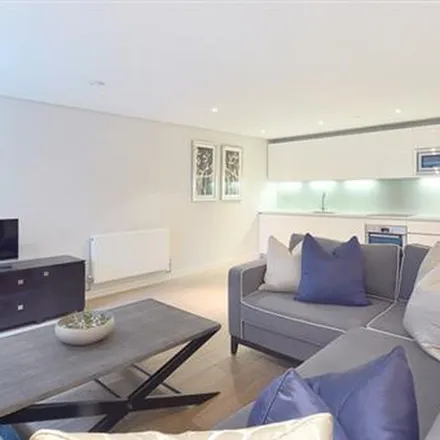 Rent this 3 bed apartment on Hilton London Metropole in 225 Edgware Road, London