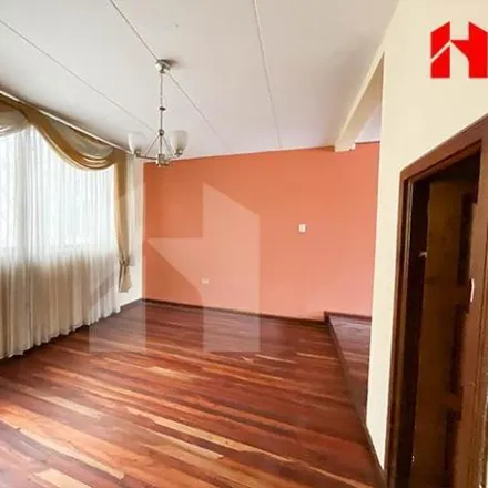 Buy this 5 bed house on Minimercado Super Regalon in Avenida Pichincha, 010150