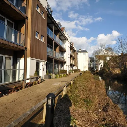 Rent this 3 bed apartment on The Rope Walk in Harbledown, CT1 2FQ