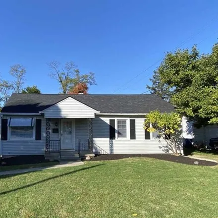 Buy this 3 bed house on 74 North 30th Street in Richmond, IN 47374