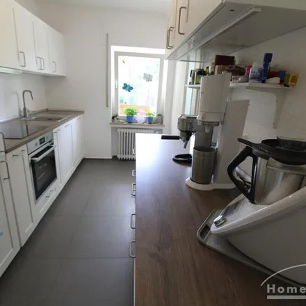 Rent this 4 bed apartment on Johanniterstraße 16 in 53113 Bonn, Germany
