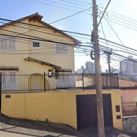 Buy this 4 bed house on Avenida Luiz Perry in Jardim Santa Helena, Juiz de Fora - MG