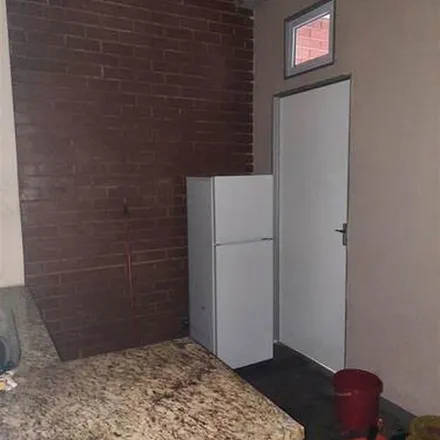 Rent this 4 bed apartment on Sarasota in Jorissen Street, Braamfontein