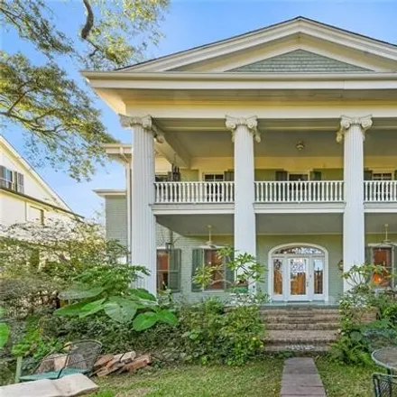 Buy this 6 bed house on 437 Walnut Street in New Orleans, LA 70118