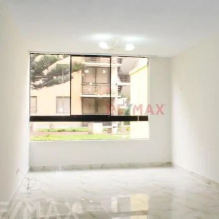 Image 2 - Avenida Thomas Edison, Ate, Lima Metropolitan Area 15002, Peru - Apartment for sale