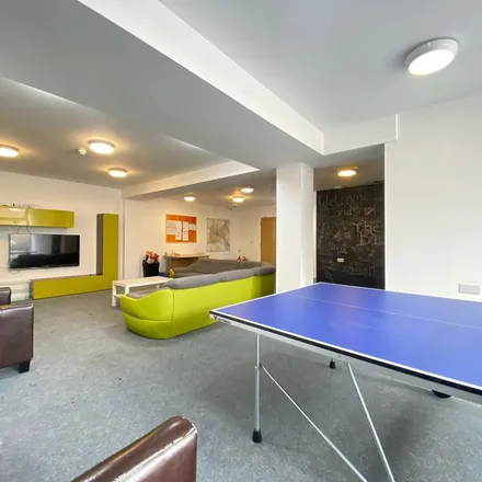 Image 1 - Cricket Ground, London Road, High Wycombe, HP11 1BN, United Kingdom - Apartment for rent