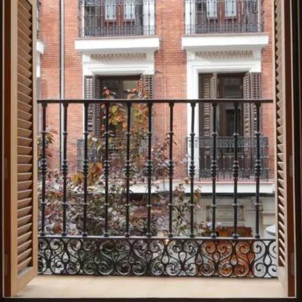 Image 5 - Calle de Augusto Figueroa, 1, 28004 Madrid, Spain - Apartment for rent