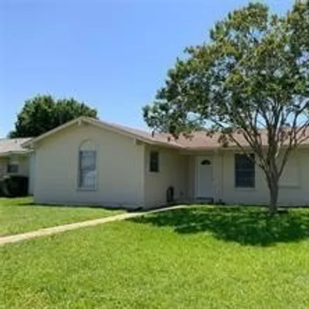 Image 2 - 918 Meadow Mead Drive, Allen, TX 75003, USA - House for rent