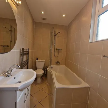 Image 7 - Chomley Gardens, Mill Lane, London, NW6 1NB, United Kingdom - Apartment for rent