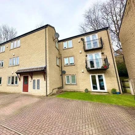 Rent this 2 bed apartment on Holmfirth Coachworks in Bryndlee Court, Upperthong