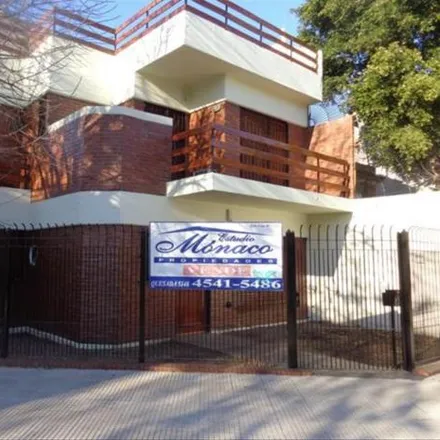 Buy this 3 bed house on Avenida General Mosconi 4208 in Villa Devoto, C1419 GGI Buenos Aires