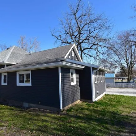 Image 4 - 435 West 11th Street, Winamac, IN 46996, USA - House for sale
