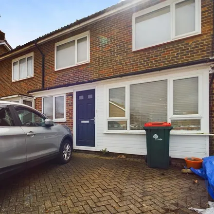 Rent this 3 bed townhouse on 21 Rother Crescent in Gossops Green, RH11 8DG