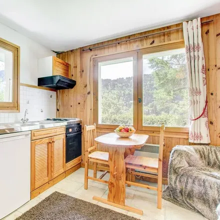 Rent this 4 bed house on 74110 Morzine