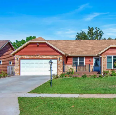 Buy this 4 bed house on 1818 Southwest Arrowhead Road in Topeka, KS 66604