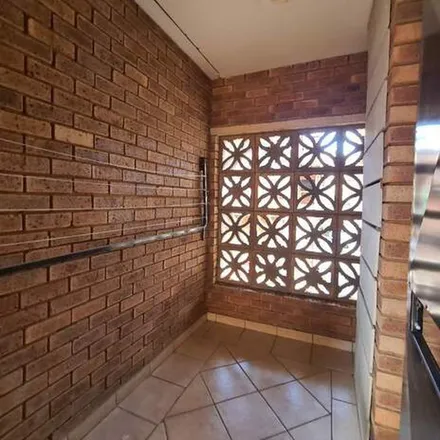 Image 3 - 291 Bosman Street, Salvokop, Pretoria, 0126, South Africa - Apartment for rent