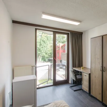 Image 2 - Rue Berckmans - Berckmansstraat 39, 1060 Saint-Gilles - Sint-Gillis, Belgium - Apartment for rent