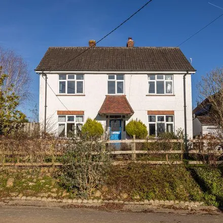 Rent this 4 bed house on Long Street in Galhampton, BA22 7AY