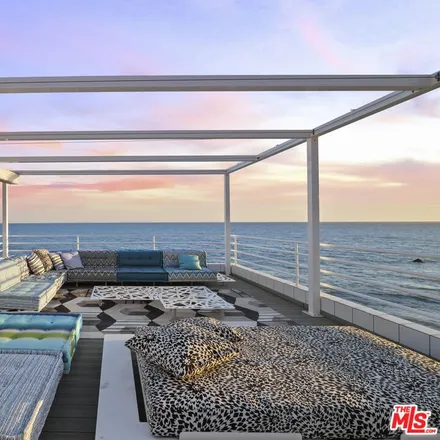 Image 1 - 19124 Pacific Coast Highway, Malibu, CA 90265, USA - House for sale