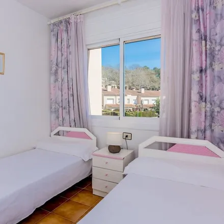 Image 6 - 08398 Santa Susanna, Spain - Duplex for rent