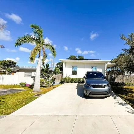 Buy this 2 bed house on 2201 Charleston Street in Hollywood, FL 33020