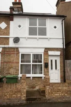 Rent this 2 bed house on Orchard Primary School in Oxford Road, London