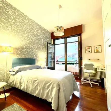 Rent this 4 bed apartment on Calle María Díaz de Haro / Maria Diaz Haroko kalea in 36, 48010 Bilbao