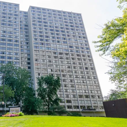 Buy this 2 bed house on Harper Square Co-op South in 4850 South Lake Park Avenue, Chicago
