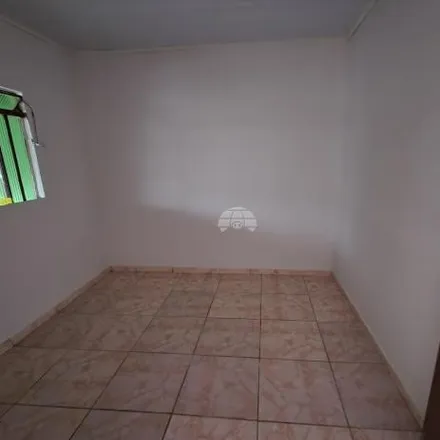 Rent this 2 bed house on Rua Joaquim Nabuco in Guarani, Colombo - PR