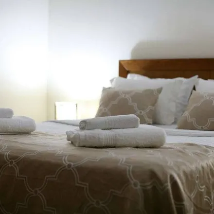 Rent this 2 bed house on 8200-666 Distrito de Évora