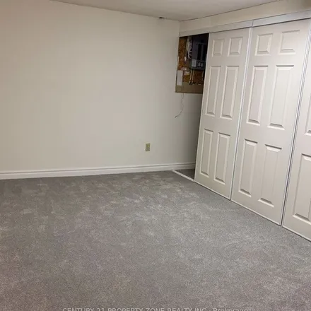 Image 3 - 1370 Manitou Drive, Oshawa, ON L1G 3T4, Canada - Apartment for rent