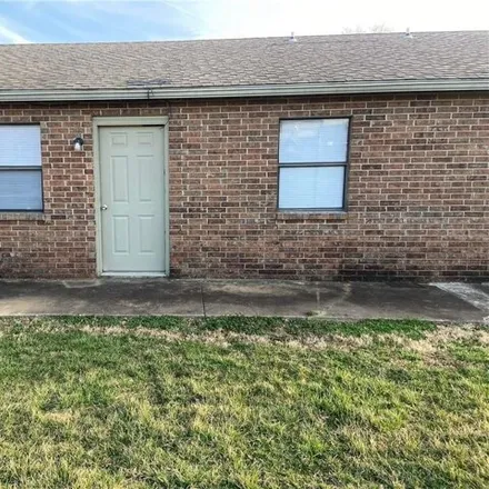 Rent this 2 bed house on 220 Brooklyn Drive in Gentry, Benton County