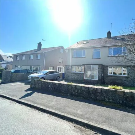 Buy this 5 bed house on Manor Avenue in Pwllheli, LL53 5AG
