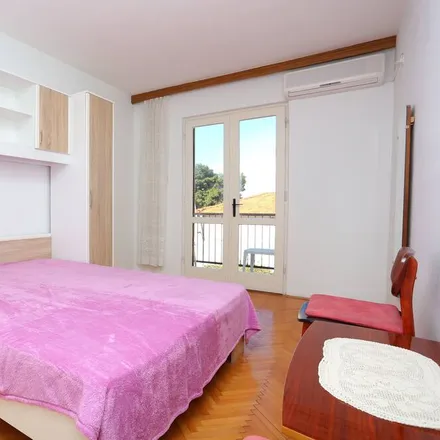 Image 4 - 21400 Grad Supetar, Croatia - Apartment for rent