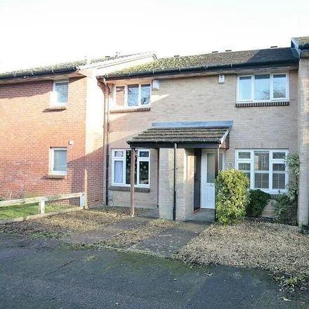 Rent this 2 bed townhouse on 122 Wilsdon Way in Kidlington, OX5 1TX