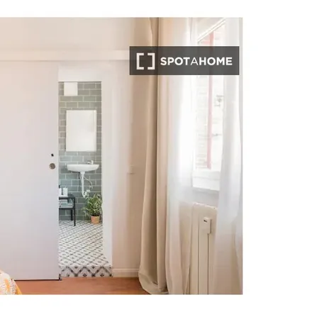 Rent this 3 bed room on Madrid in Archianno y Ferchianno, Calle San Gerardo