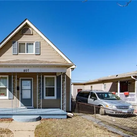 Buy this 3 bed house on 825 Grand Avenue in Madison, Granite City