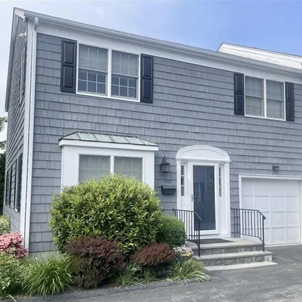 Rent this 3 bed townhouse on HR Learning Center in 222 East Purchase Street, City of Rye