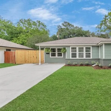 Rent this 3 bed house on 1717 South Park Drive in Alvin, TX 77511