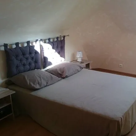 Rent this 2 bed house on 29910 Trégunc