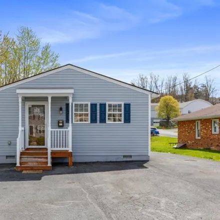 Buy this 2 bed house on 285 South Charles Street in Strasburg, VA 22657