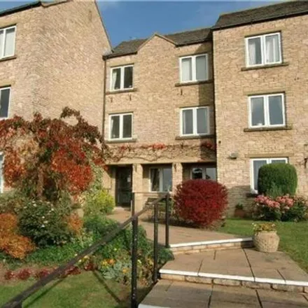 Rent this 1 bed room on Cotswold Spa Hospital School in Station Road, Broadway