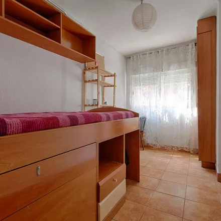 Rent this 3 bed apartment on Calle Santa Cruz in 18003 Granada, Spain