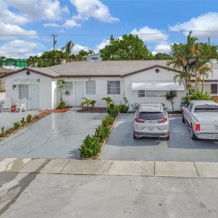 Buy this studio duplex on 101 West 10th Street in Hialeah, FL 33010