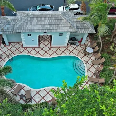 Image 5 - 1015 West Heritage Club Circle, Delray Beach, FL 33483, USA - House for sale